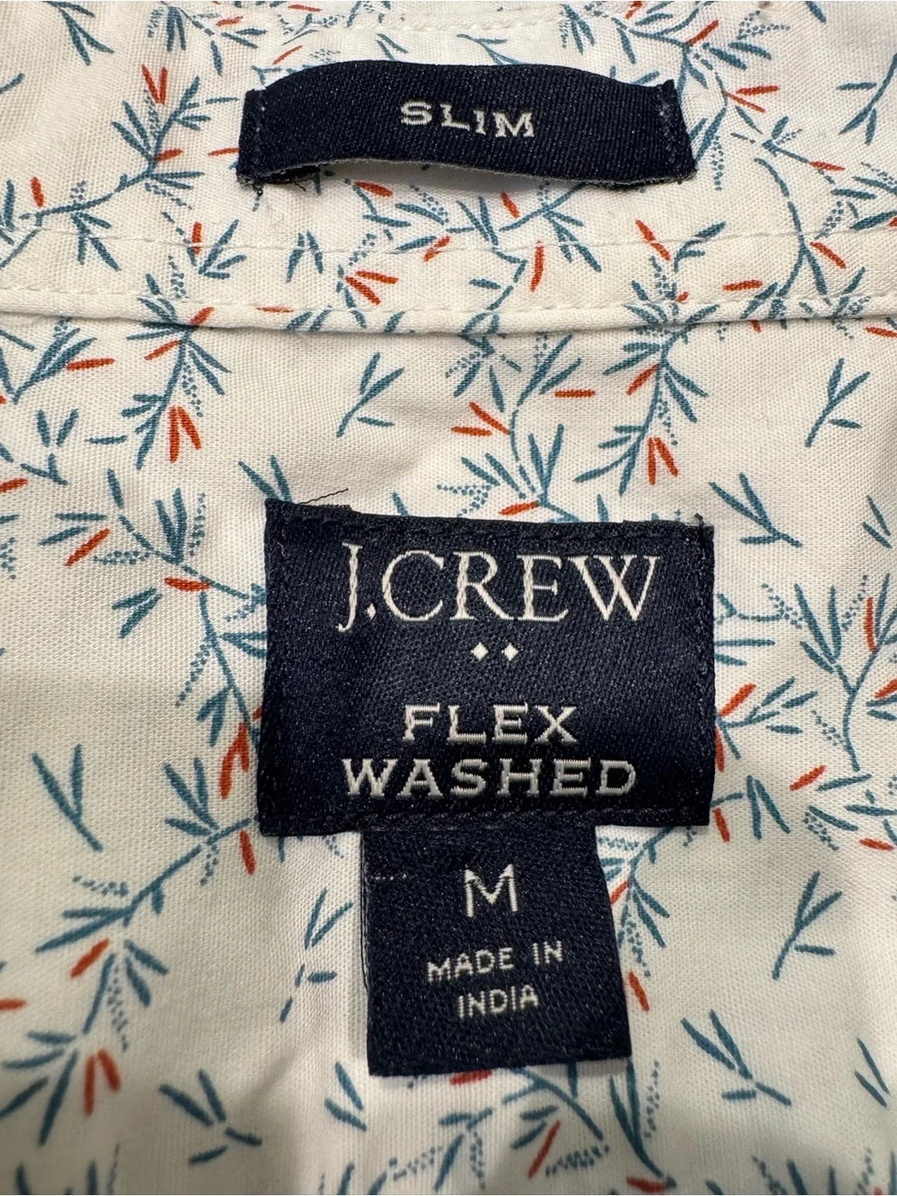 Botanical Breeze: The Ultimate J.Crew Flex Washed Button-Down untucked